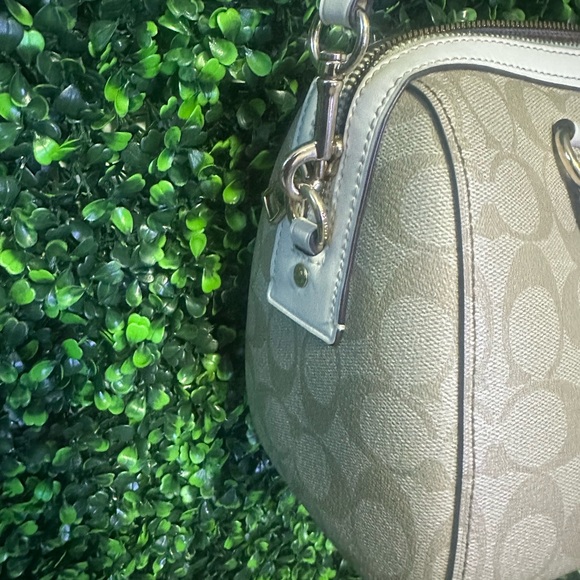 Coach Tan Crossbody Bag with Adjustable Strap - Picture 4 of 8